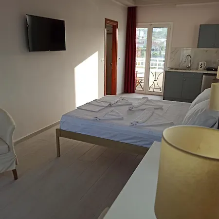 Maria-olympia Apartment *